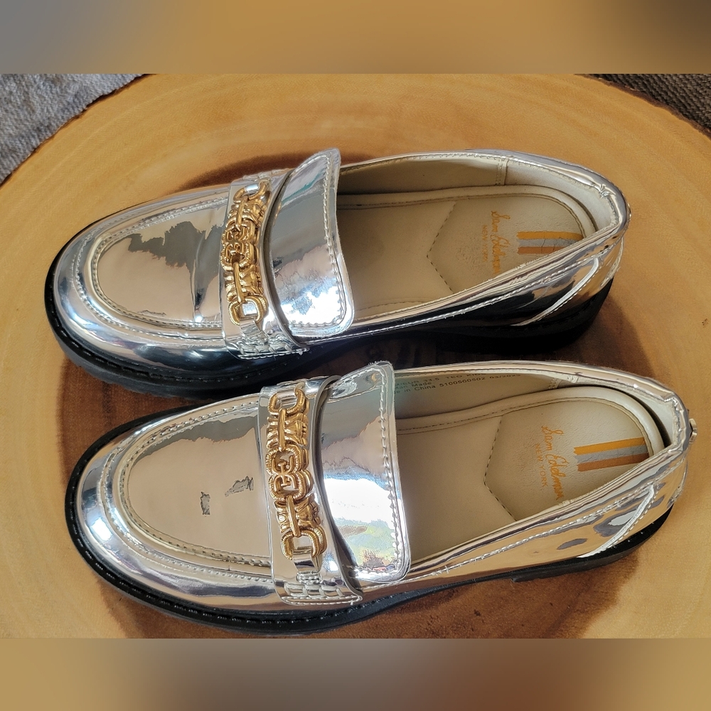 Sam Edelman Kids Sz 2 Teo Platform Metallic Silver Loafers with Gold Chain - Picture 3 of 16